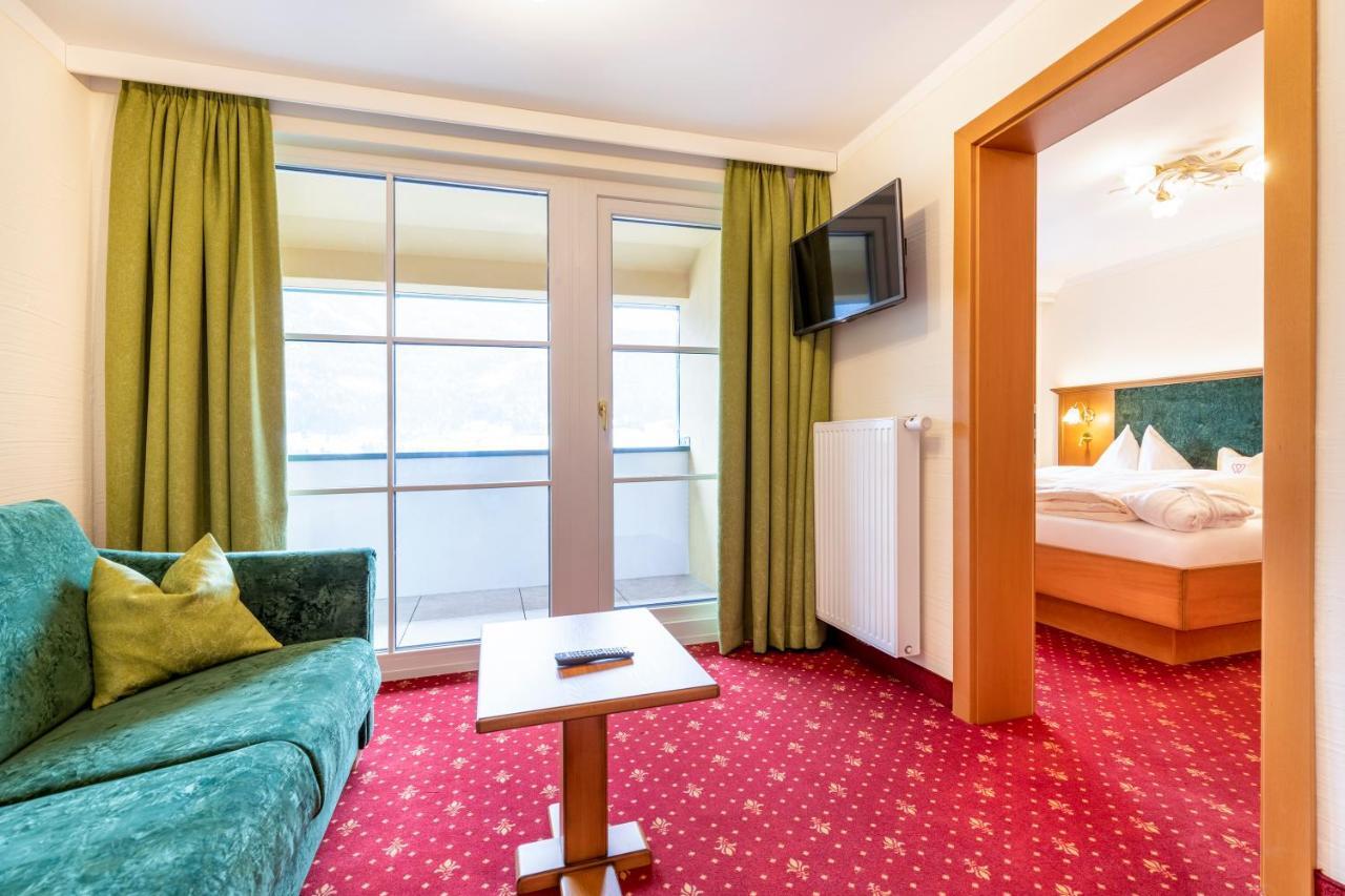 Hotel & Restaurant Wastlwirt Санкт-Міхель-ім-Лунгау Екстер'єр фото